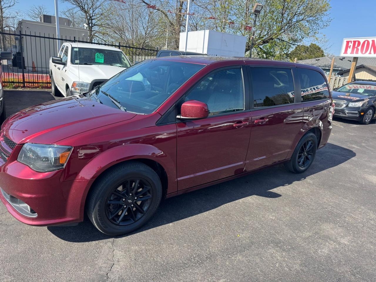 2020 Dodge Grand Caravan GT Photo