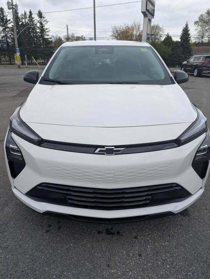2027 Chevrolet Bolt FWD 4dr LT Photo