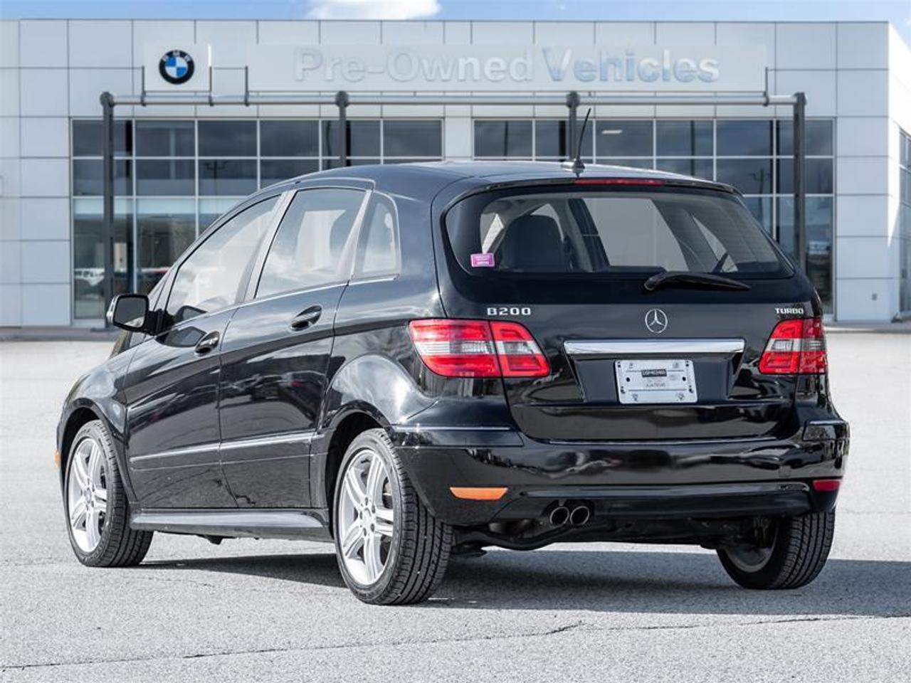 2010 Mercedes-Benz B-Class Base B 200 4dr Hatchback Photo