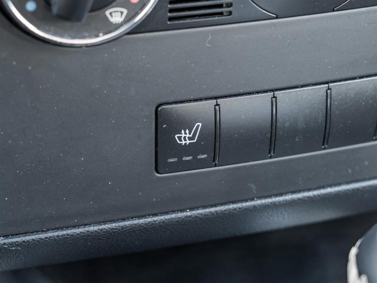 2010 Mercedes-Benz B-Class Base B 200 4dr Hatchback Photo