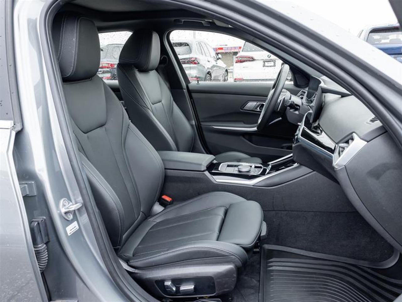 2023 BMW 330 i xDrive 4dr All-Wheel Drive Sedan Photo