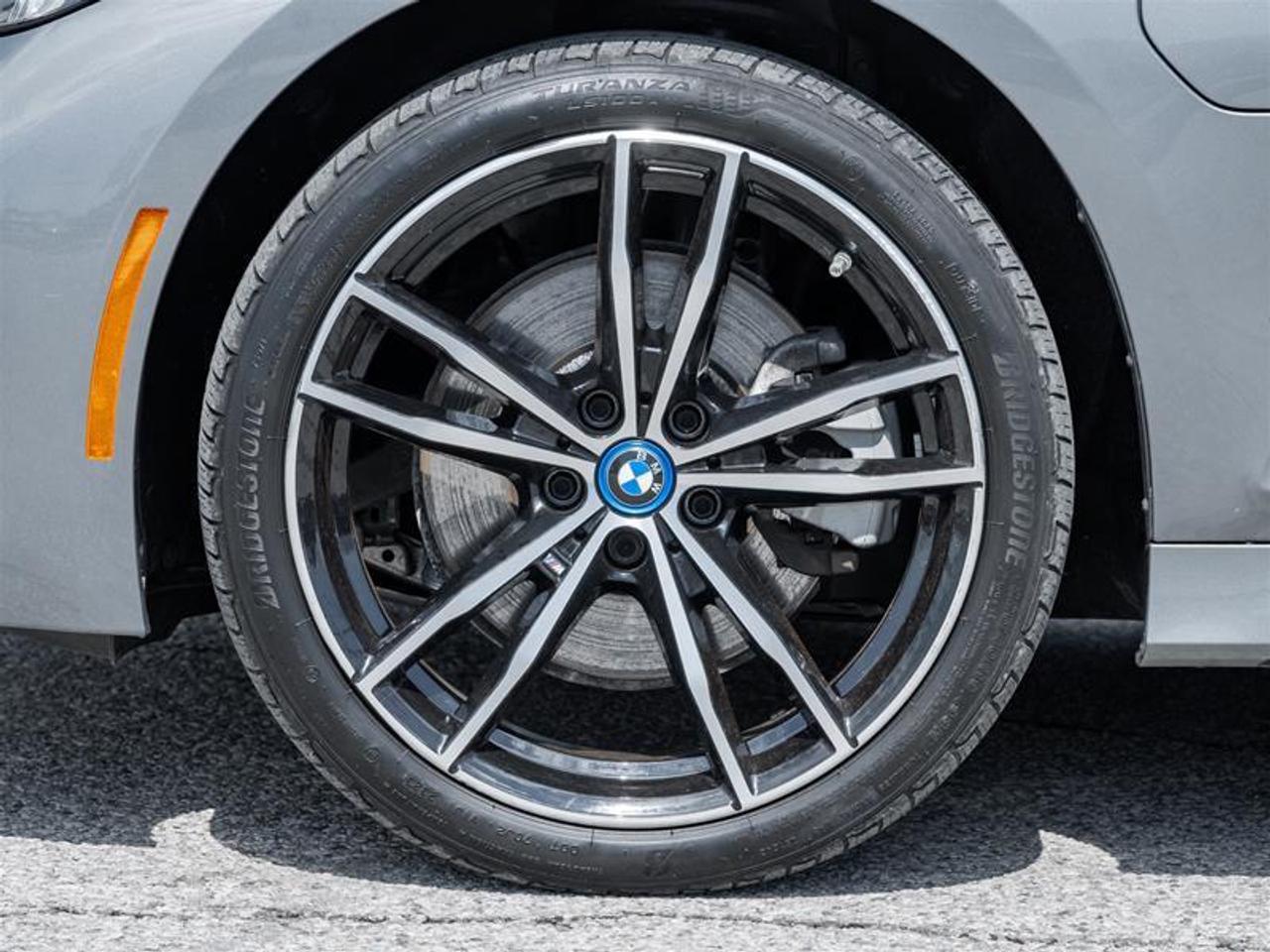 2024 BMW 330e xDrive 4dr All-Wheel Drive Sedan Photo