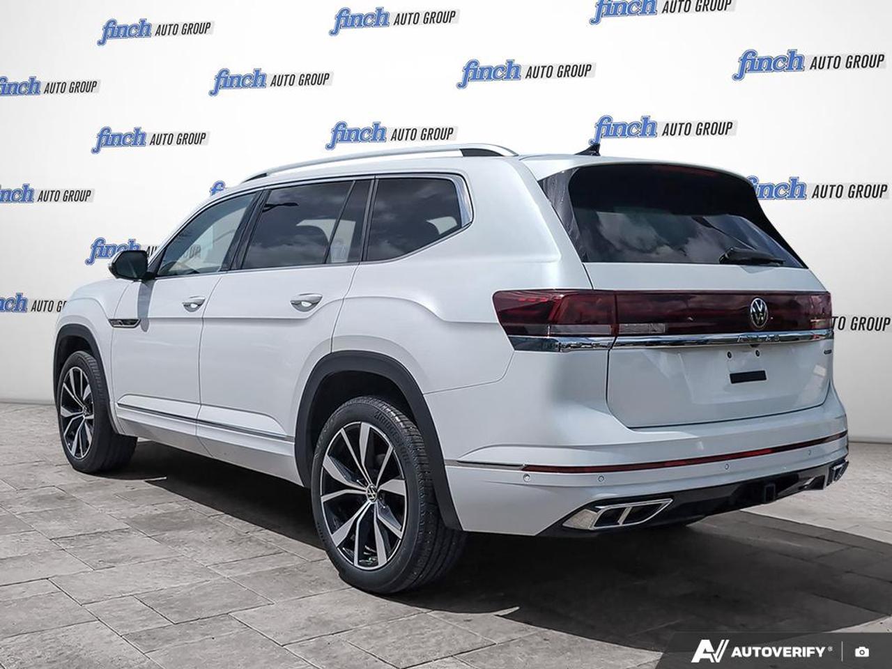 2024 Volkswagen Atlas 2.0 TSI Execline 4dr All-Wheel Drive 4MOTION Photo