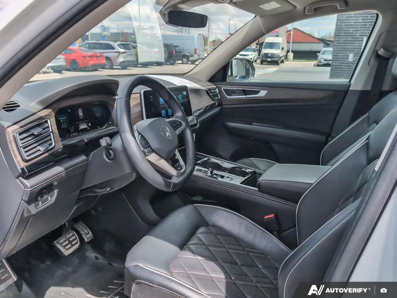 2024 Volkswagen Atlas 2.0 TSI Execline 4dr All-Wheel Drive 4MOTION Photo