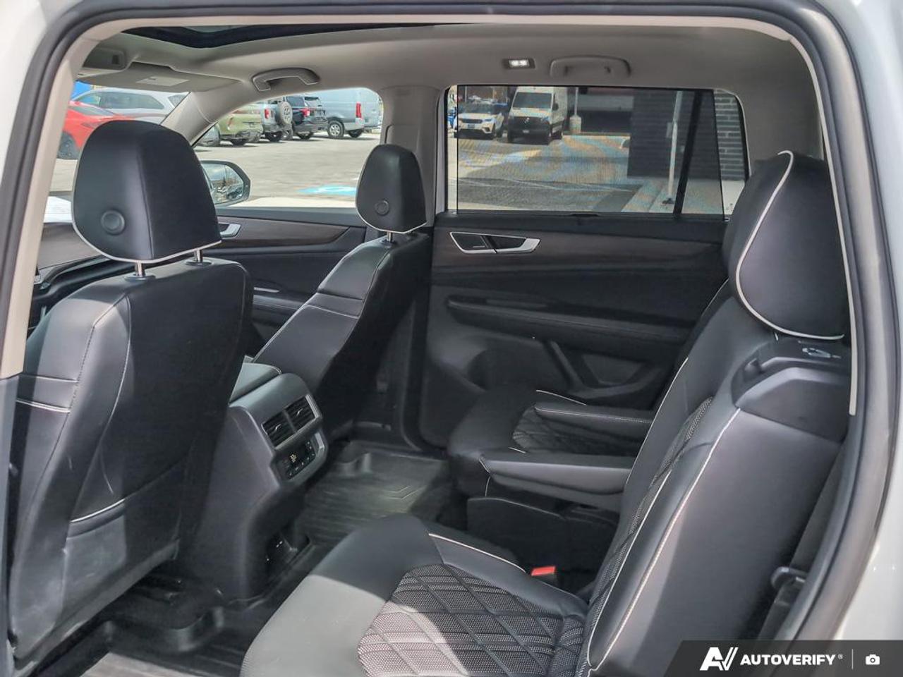2024 Volkswagen Atlas 2.0 TSI Execline 4dr All-Wheel Drive 4MOTION Photo