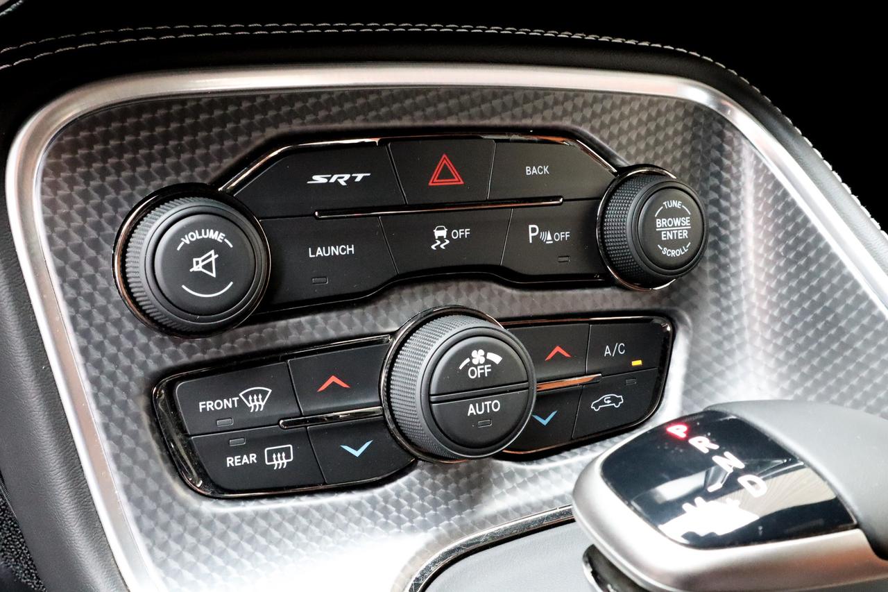 2016 Dodge Challenger  Photo