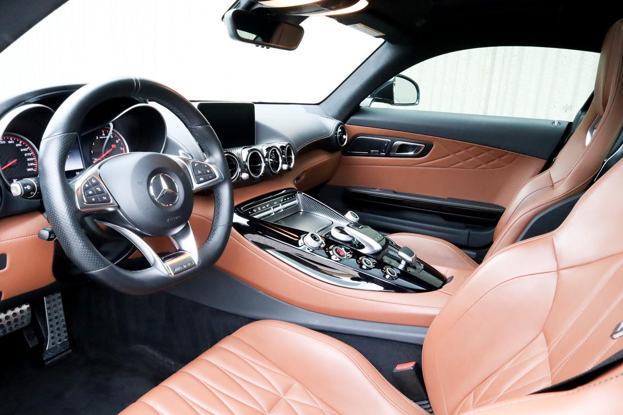 2017 Mercedes-Benz AMG GT  Photo