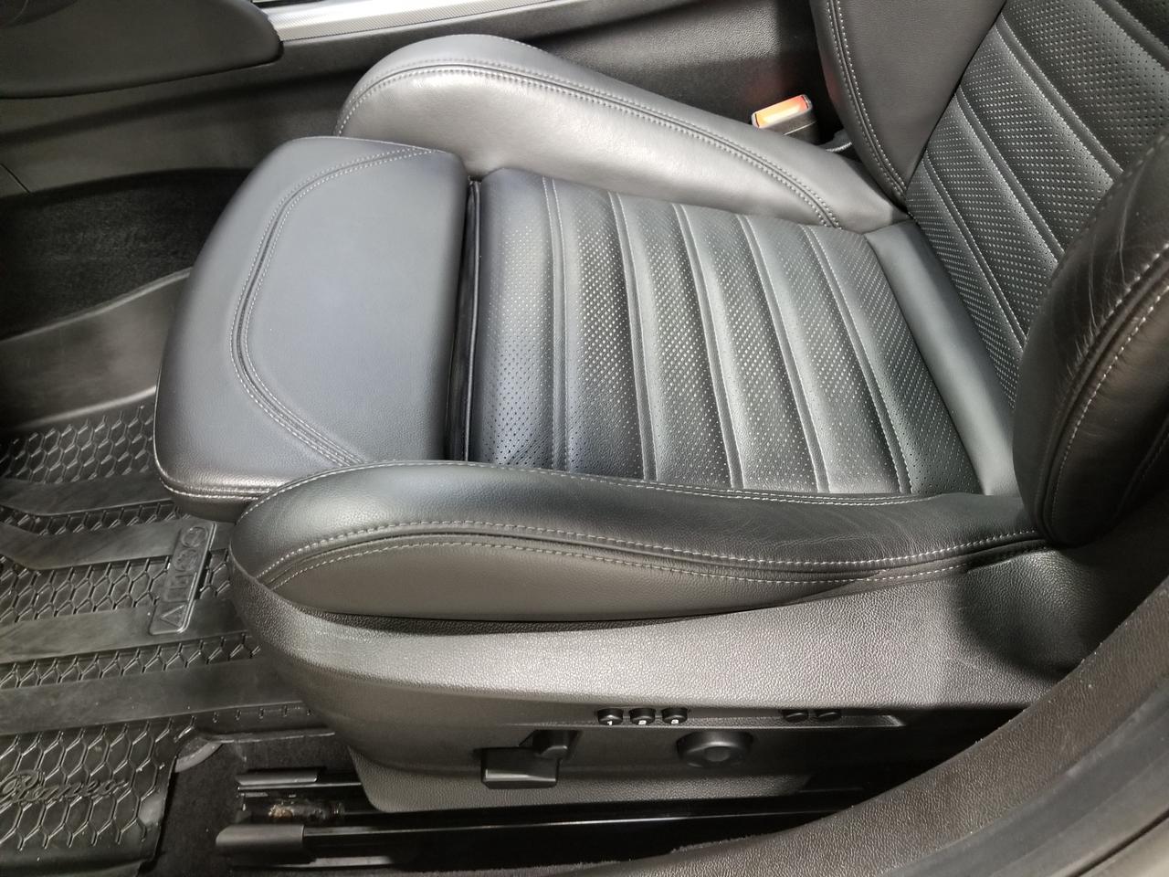 2022 Alfa Romeo Giulia Ti 4dr All-Wheel Drive Sedan Photo