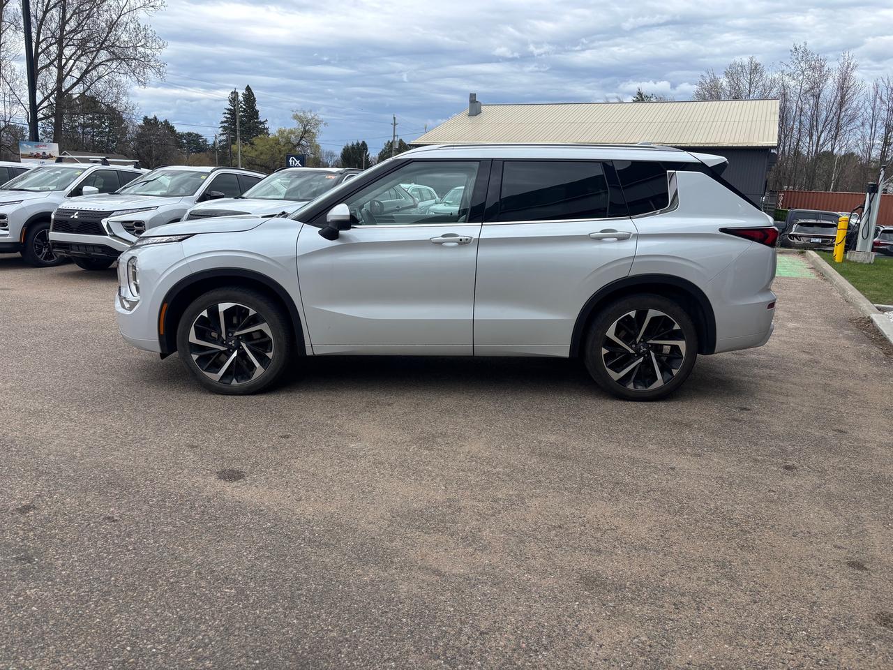 2022 Mitsubishi Outlander GT 4dr S-AWC Photo