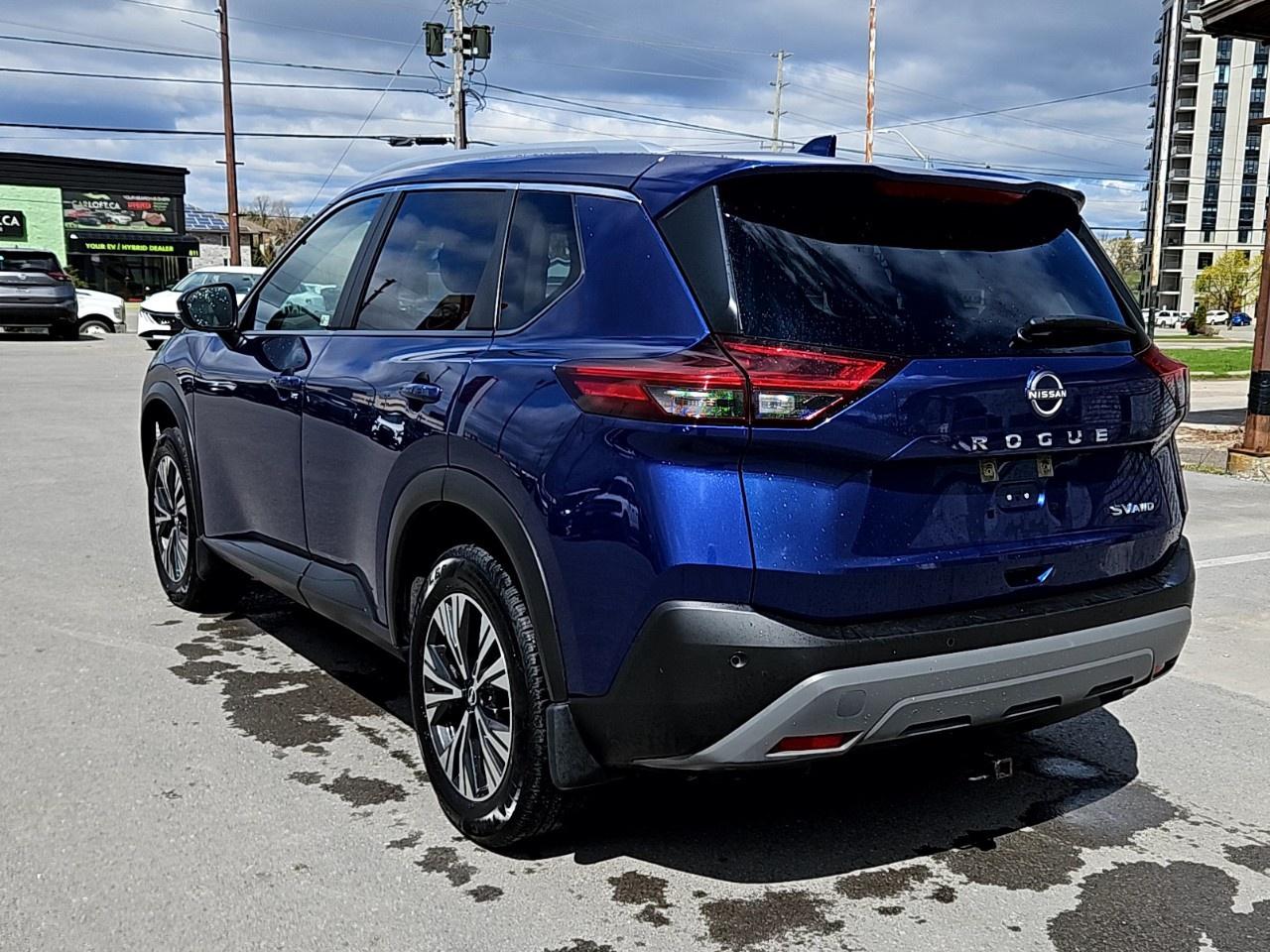 2022 Nissan Rogue AWD SV Photo