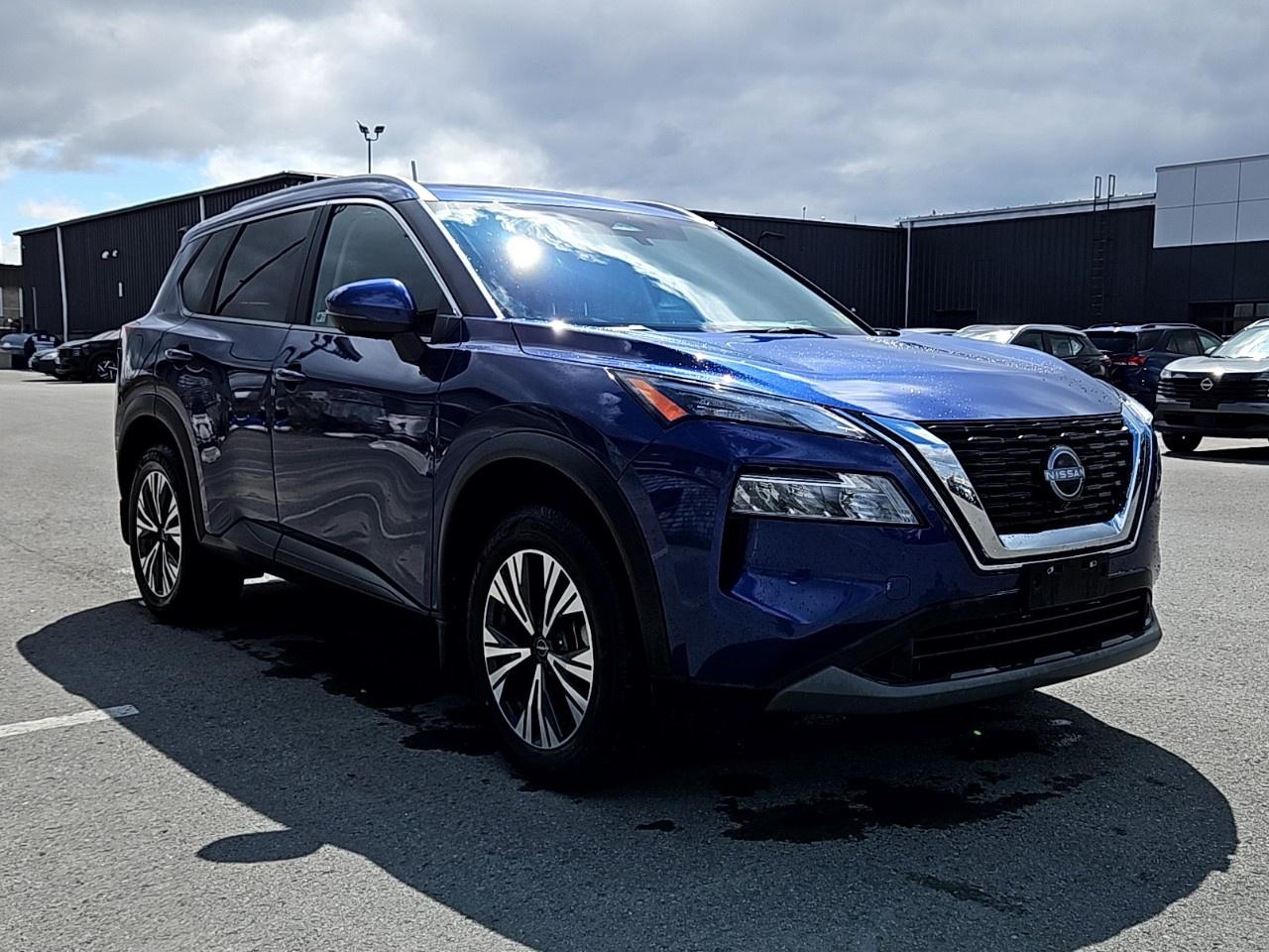 2022 Nissan Rogue AWD SV Photo