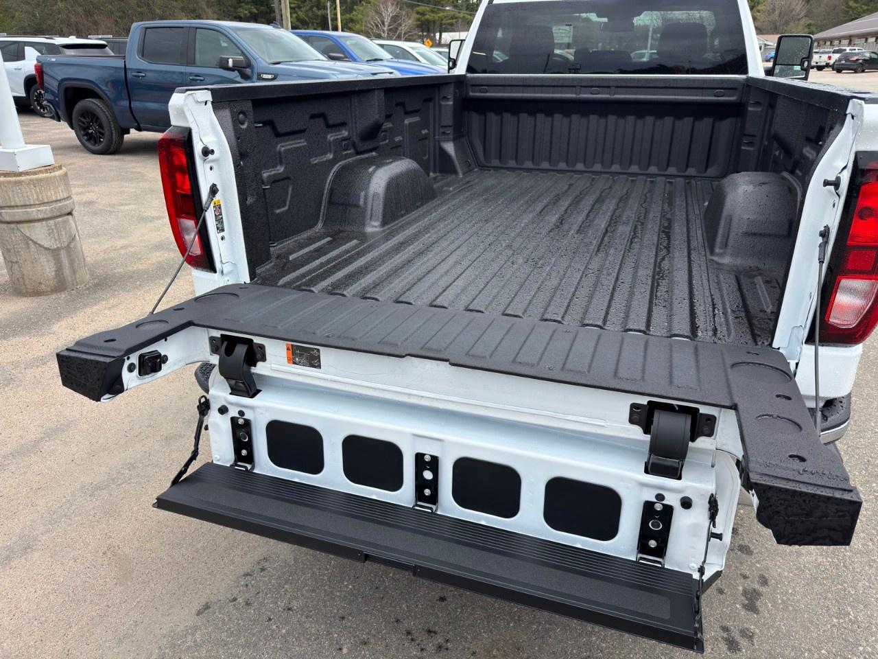 2026 GMC Sierra 1500 Regular Cab Long Box 4-Wheel Drive Pro Photo