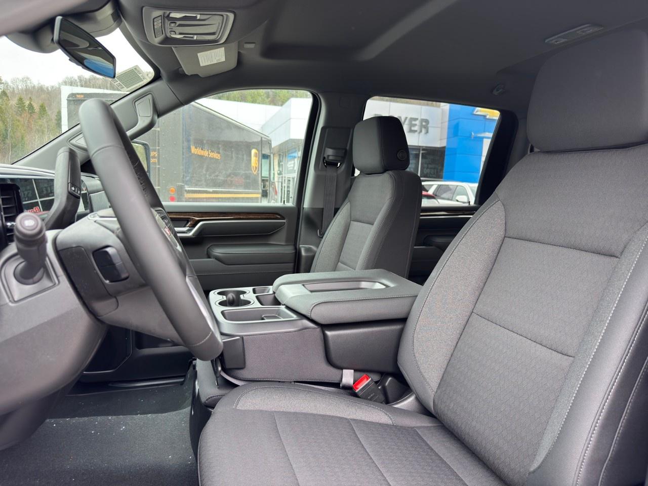 2026 GMC Sierra 3500HD CC 4WD Crew Cab 177" WB, 60" CA SLE Photo