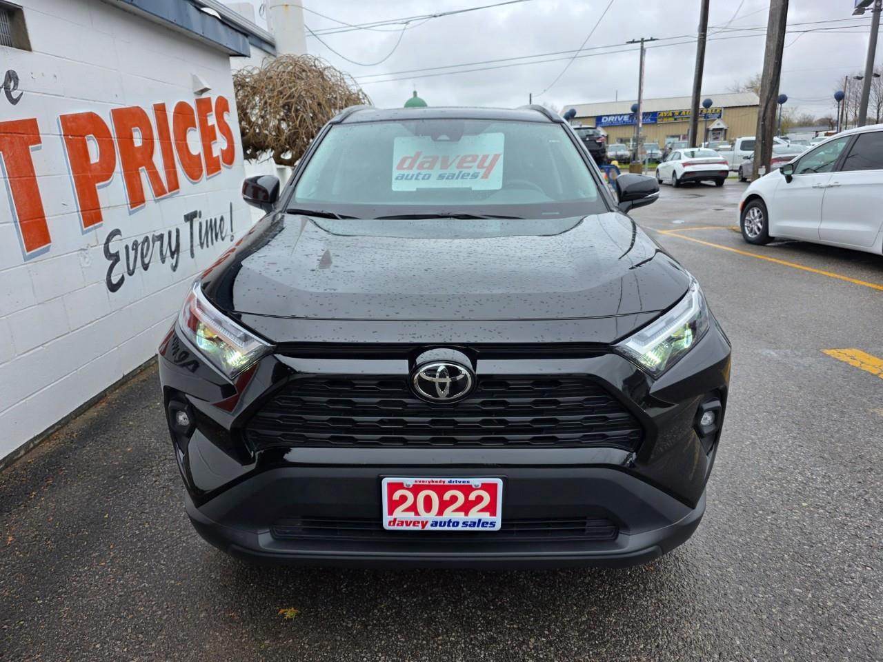 2022 Toyota RAV4 XLE 4dr All-wheel Drive Photo