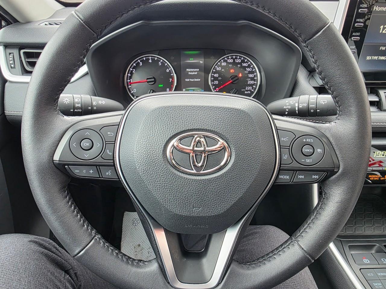 2022 Toyota RAV4 XLE 4dr All-wheel Drive Photo