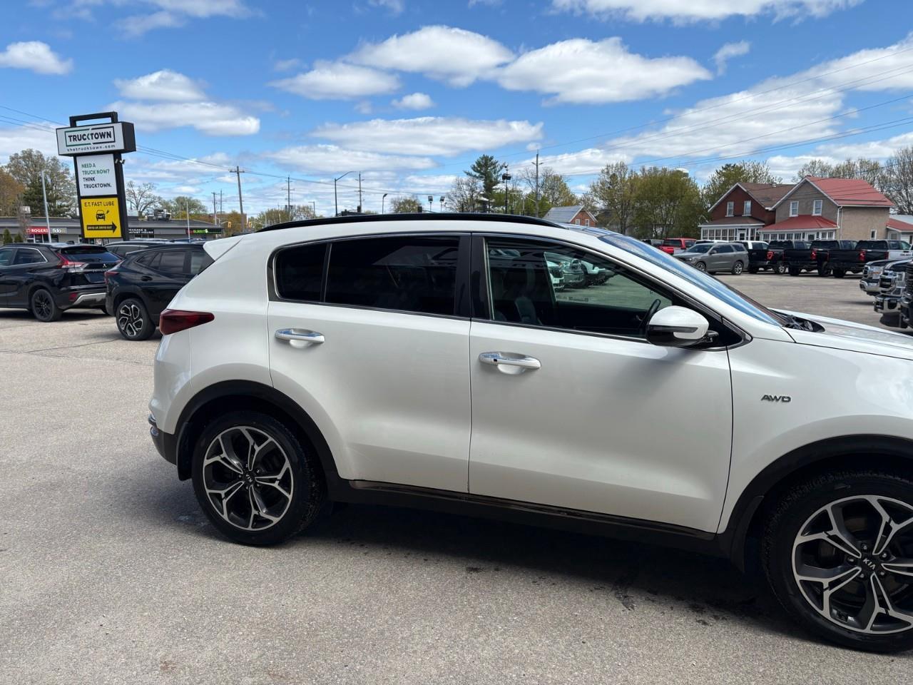 2021 Kia Sportage SX 4dr All-wheel Drive Photo