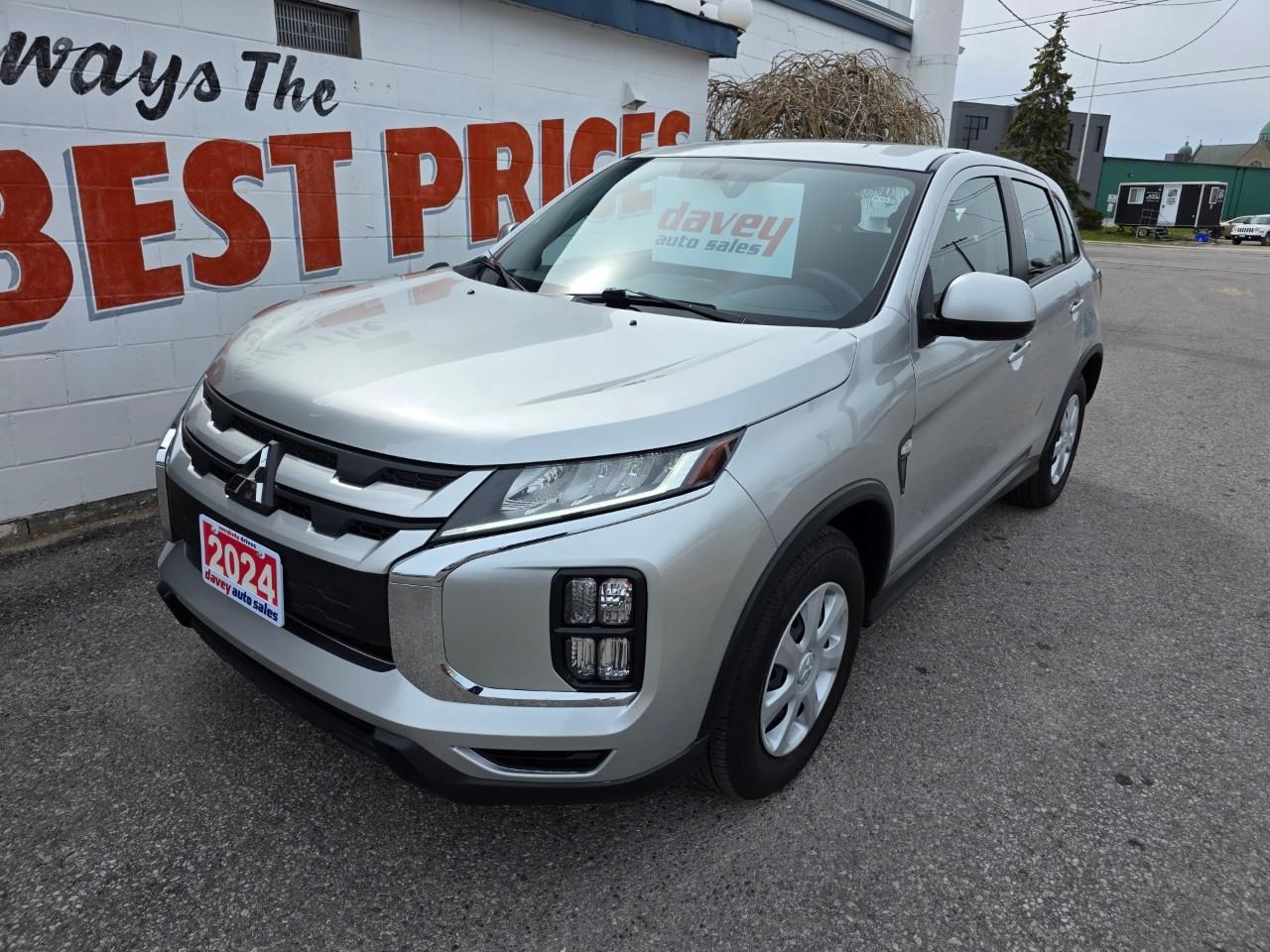 2024 Mitsubishi RVR ES 4dr AWC Photo
