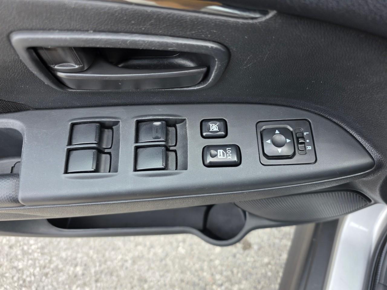 2024 Mitsubishi RVR ES 4dr AWC Photo