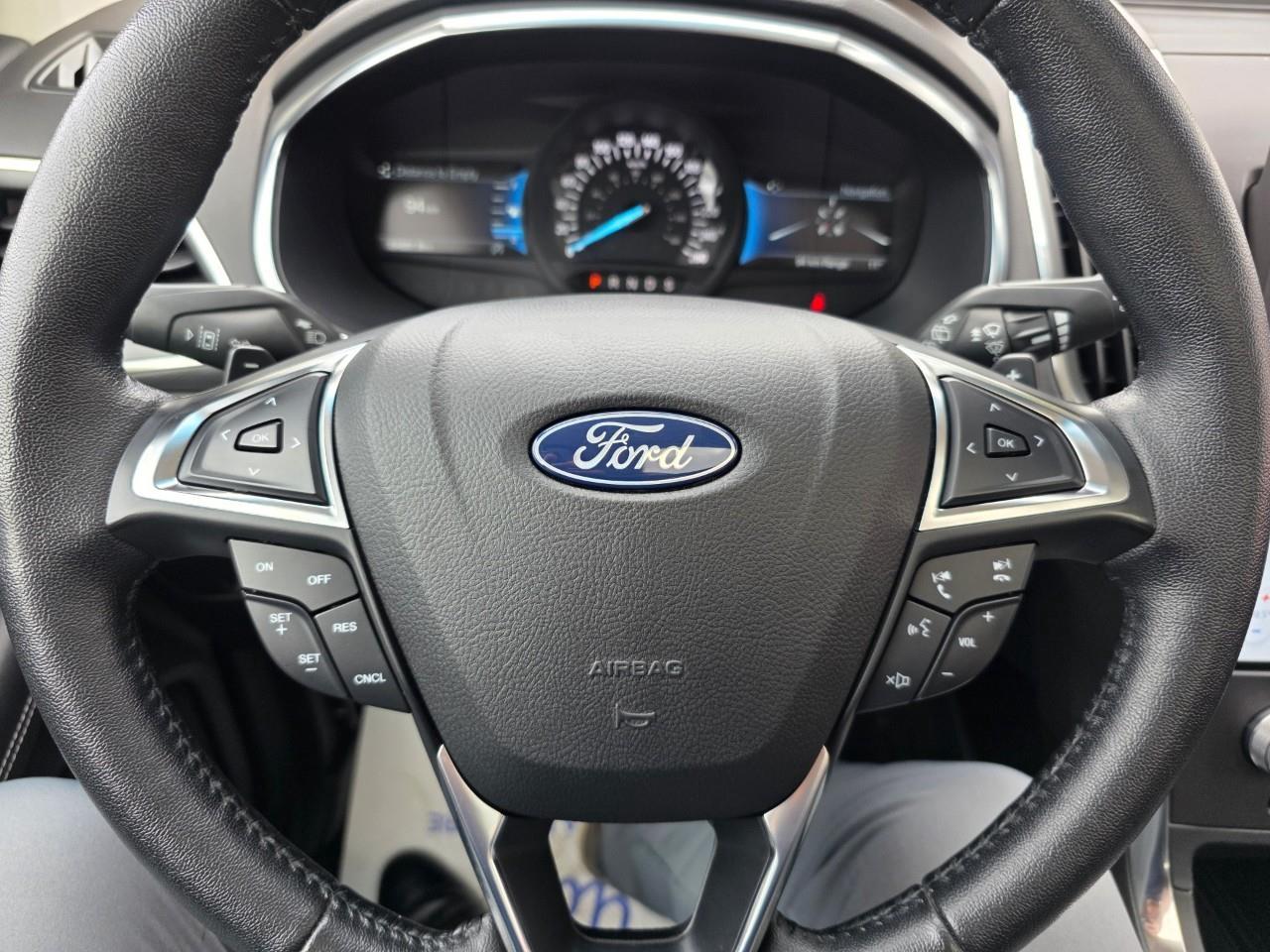 2021 Ford Edge TITANIUM 4DR ALL-WHEEL DRIVE Photo