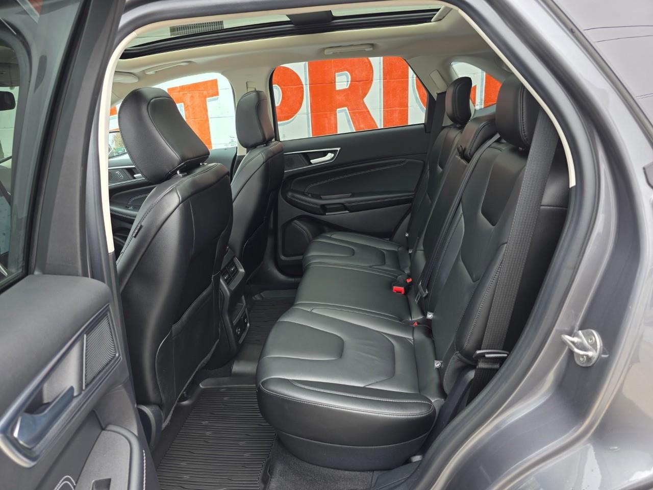 2021 Ford Edge TITANIUM 4DR ALL-WHEEL DRIVE Photo