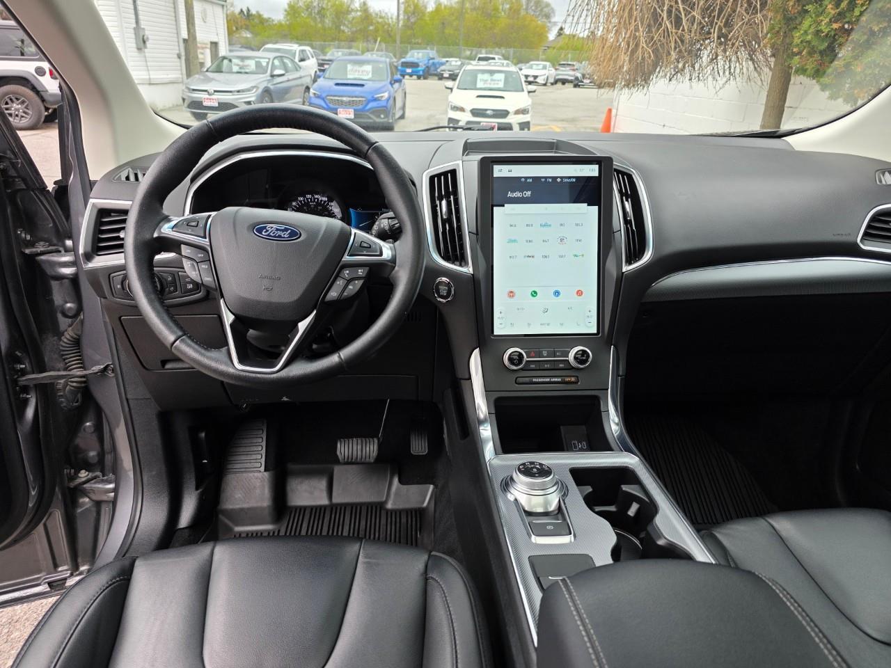 2021 Ford Edge TITANIUM 4DR ALL-WHEEL DRIVE Photo
