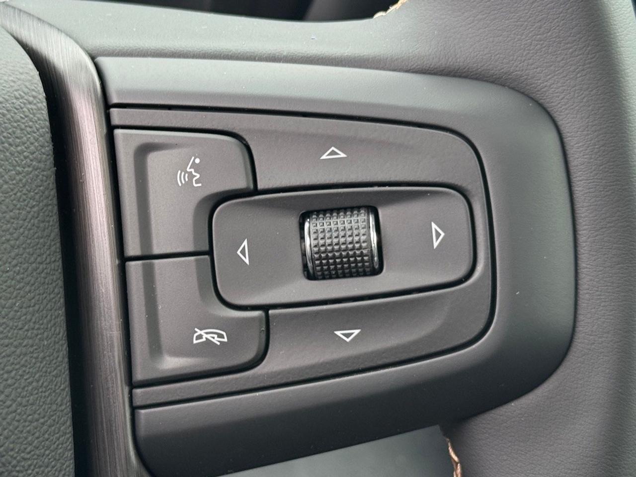 2026 GMC SIERRA 2500HD Crew Cab Standard Box 4-Wheel Drive AT4 Photo