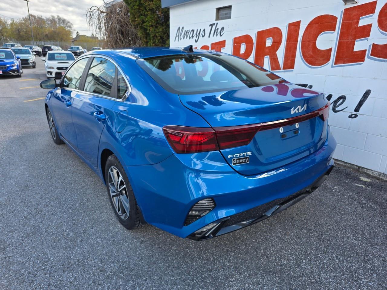 2023 Kia Forte EX 4dr Sedan Photo