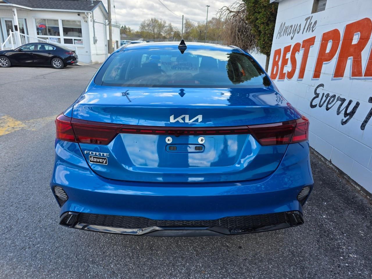 2023 Kia Forte EX 4dr Sedan Photo