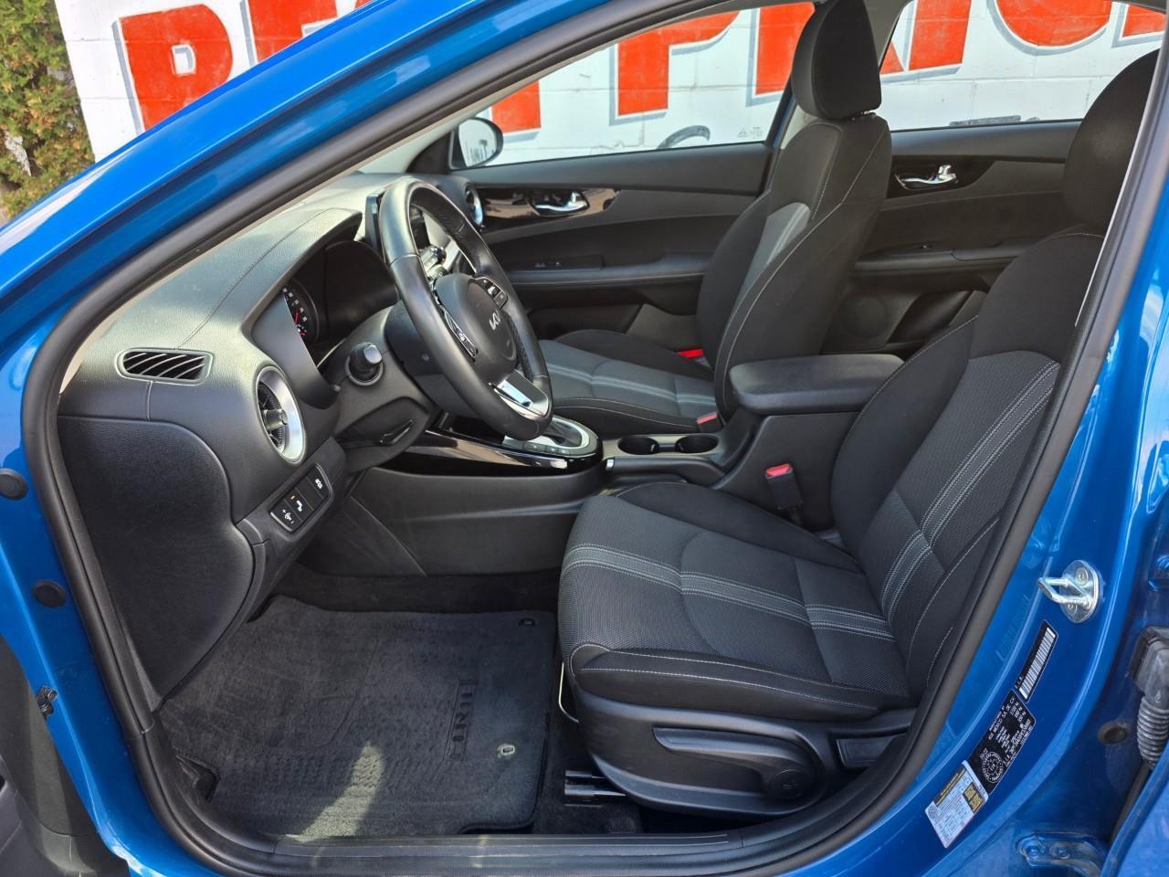 2023 Kia Forte EX 4dr Sedan Photo