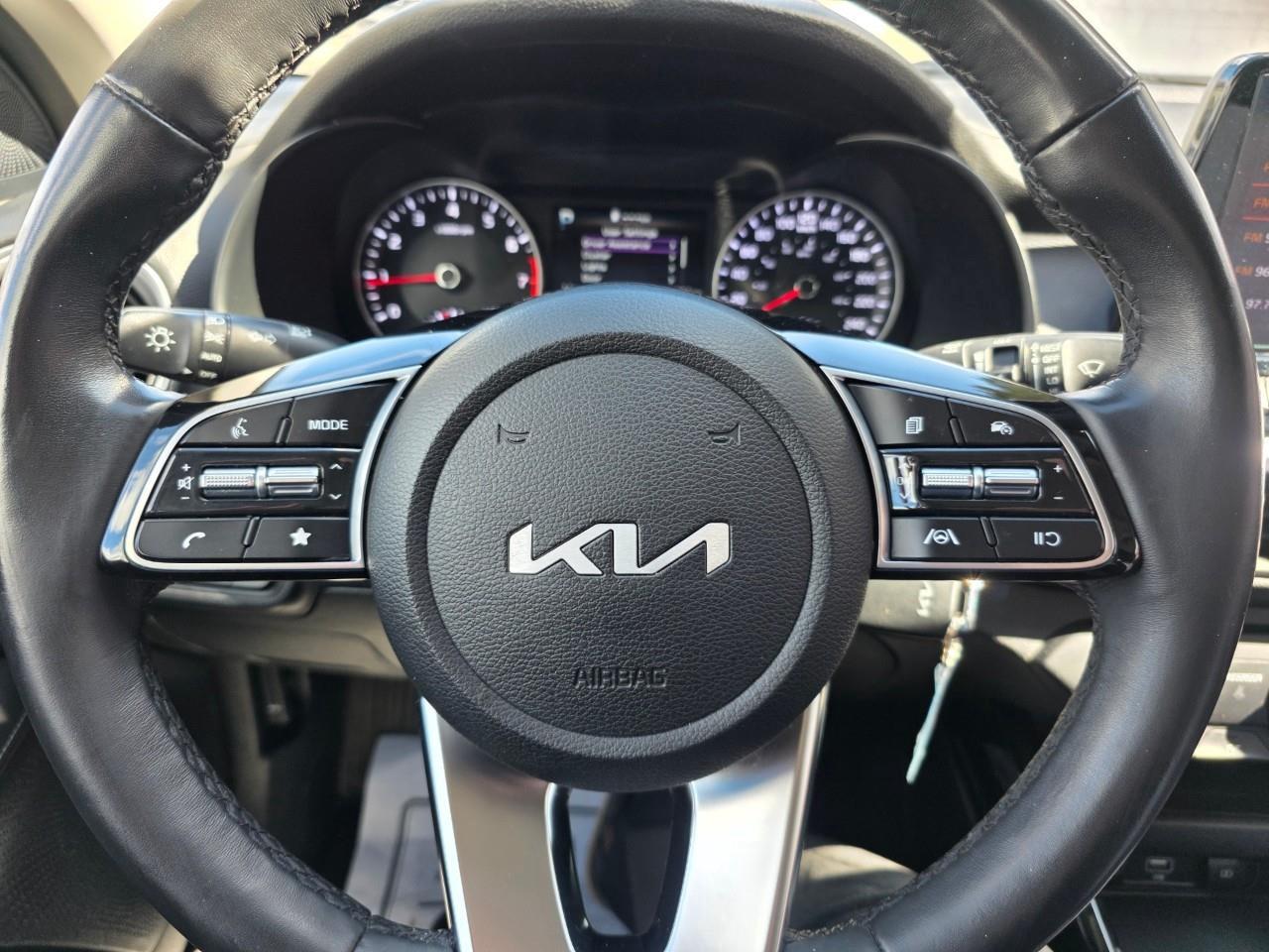 2023 Kia Forte EX 4dr Sedan Photo