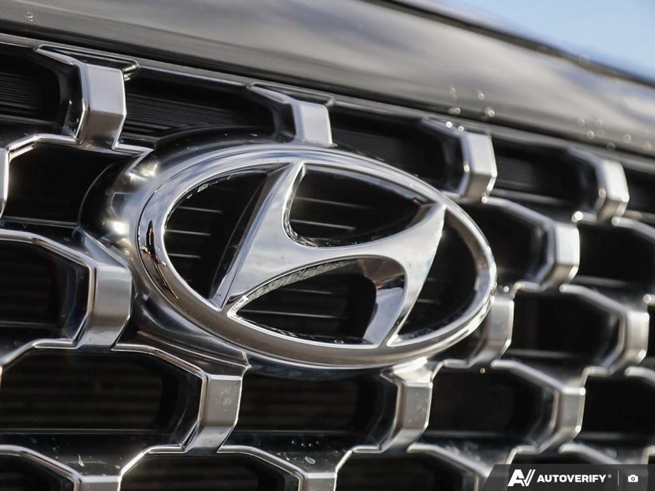 2023 Hyundai Santa Fe Preferred w/Trend Package 4dr All-Wheel Drive Photo
