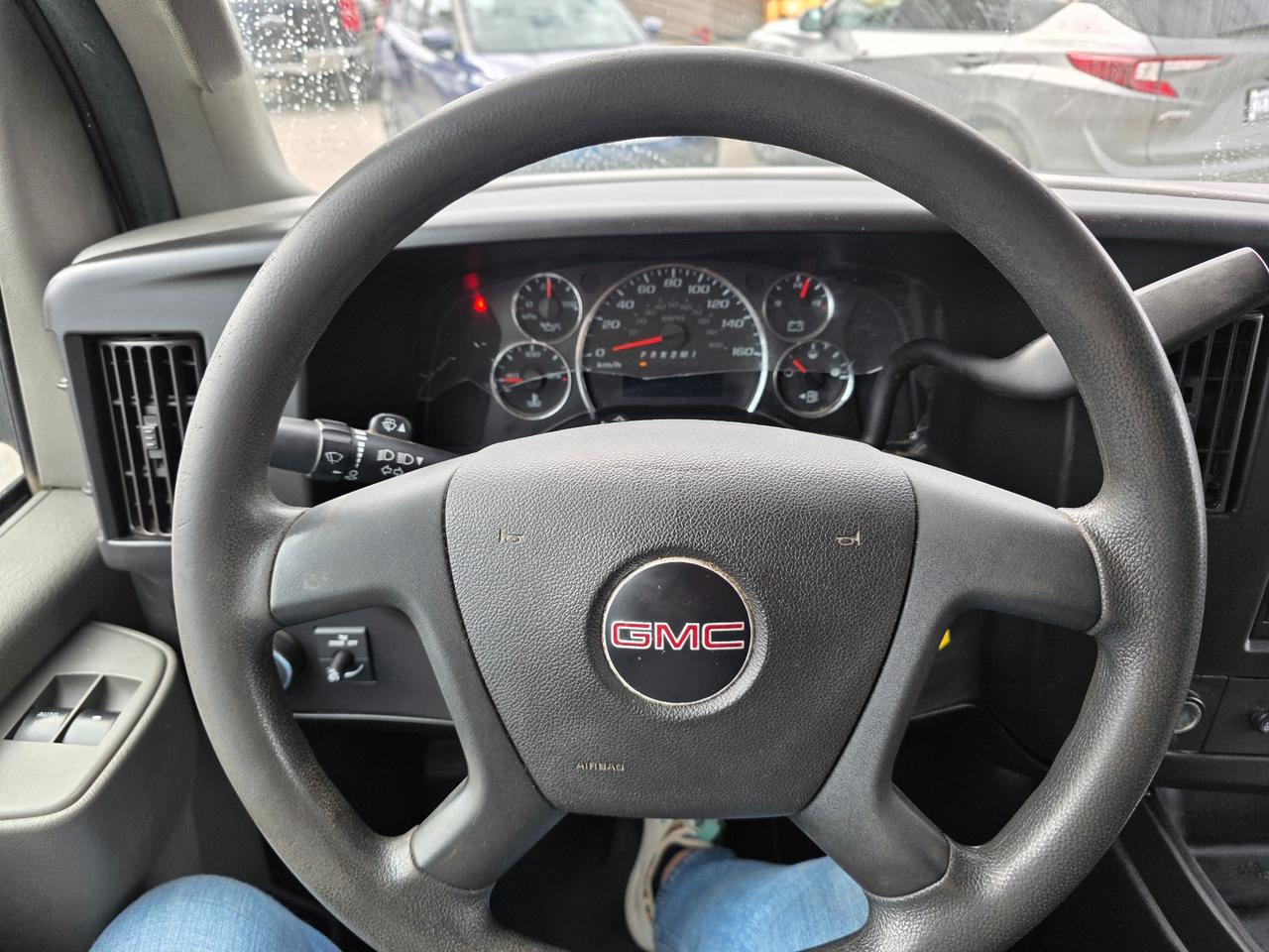2019 GMC Savana 2500 Work Van Rear-Wheel Drive Extended Cargo Van Photo