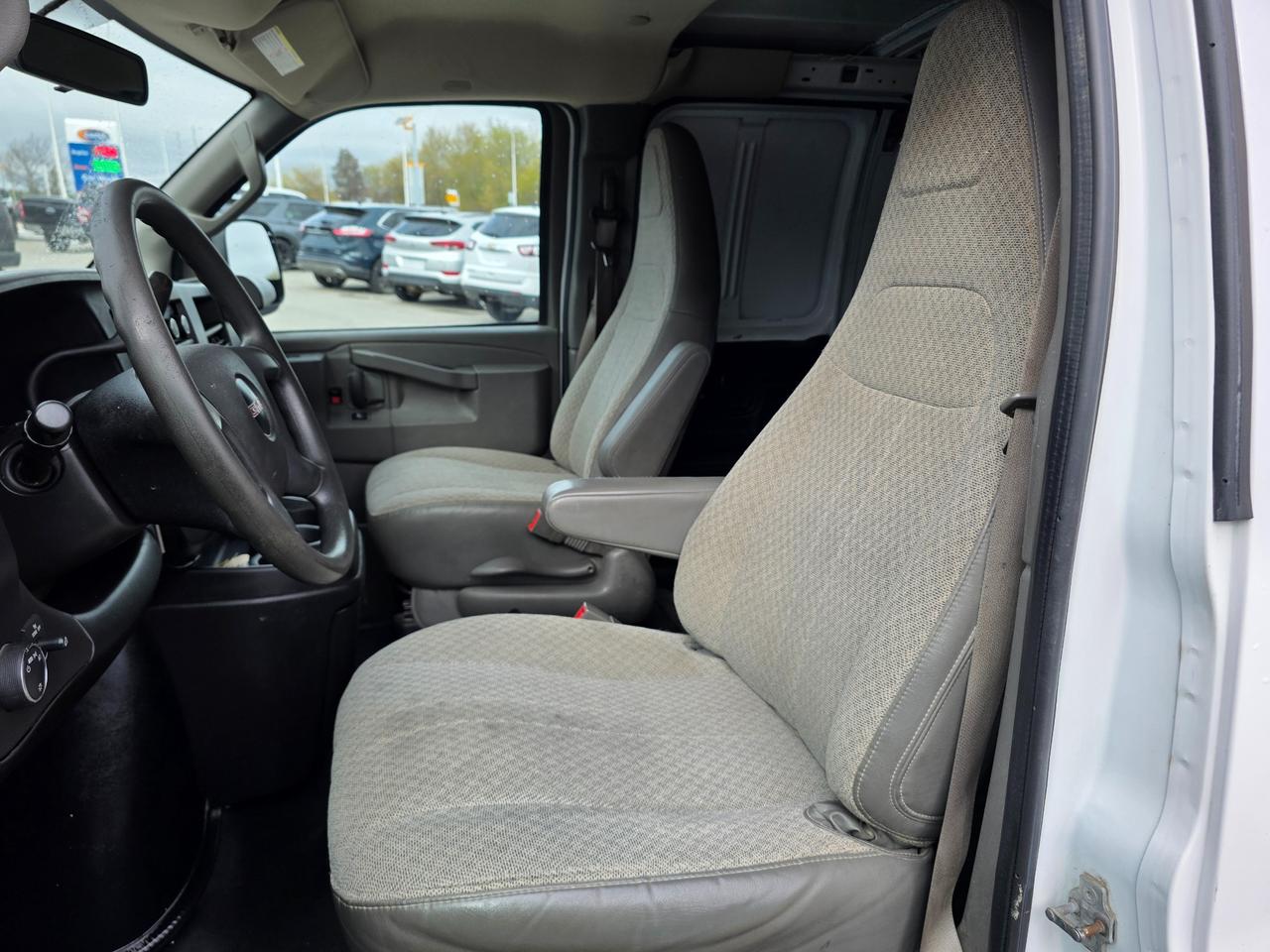 2019 GMC Savana 2500 Work Van Rear-Wheel Drive Extended Cargo Van Photo