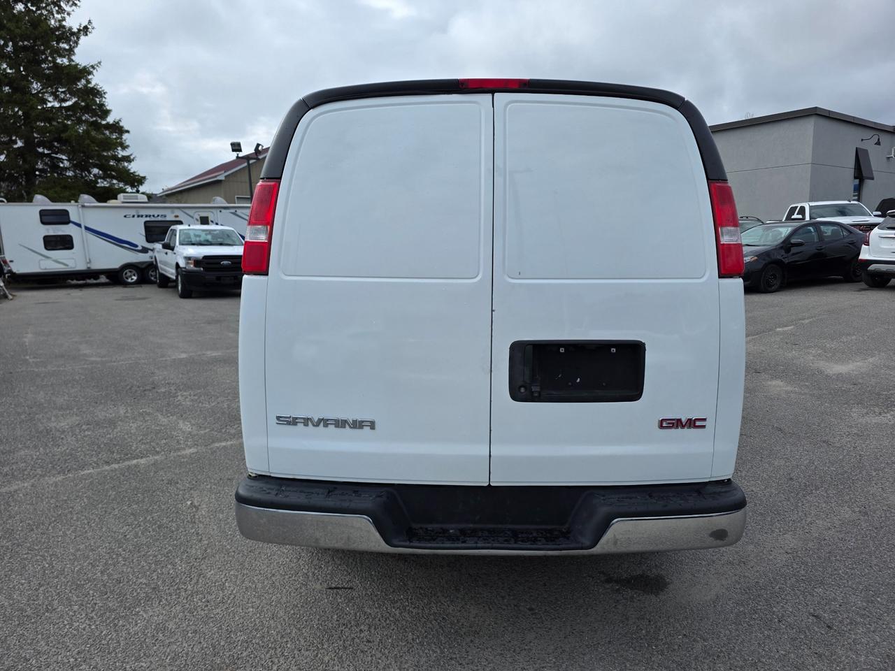 2019 GMC Savana 2500 Work Van Rear-Wheel Drive Extended Cargo Van Photo