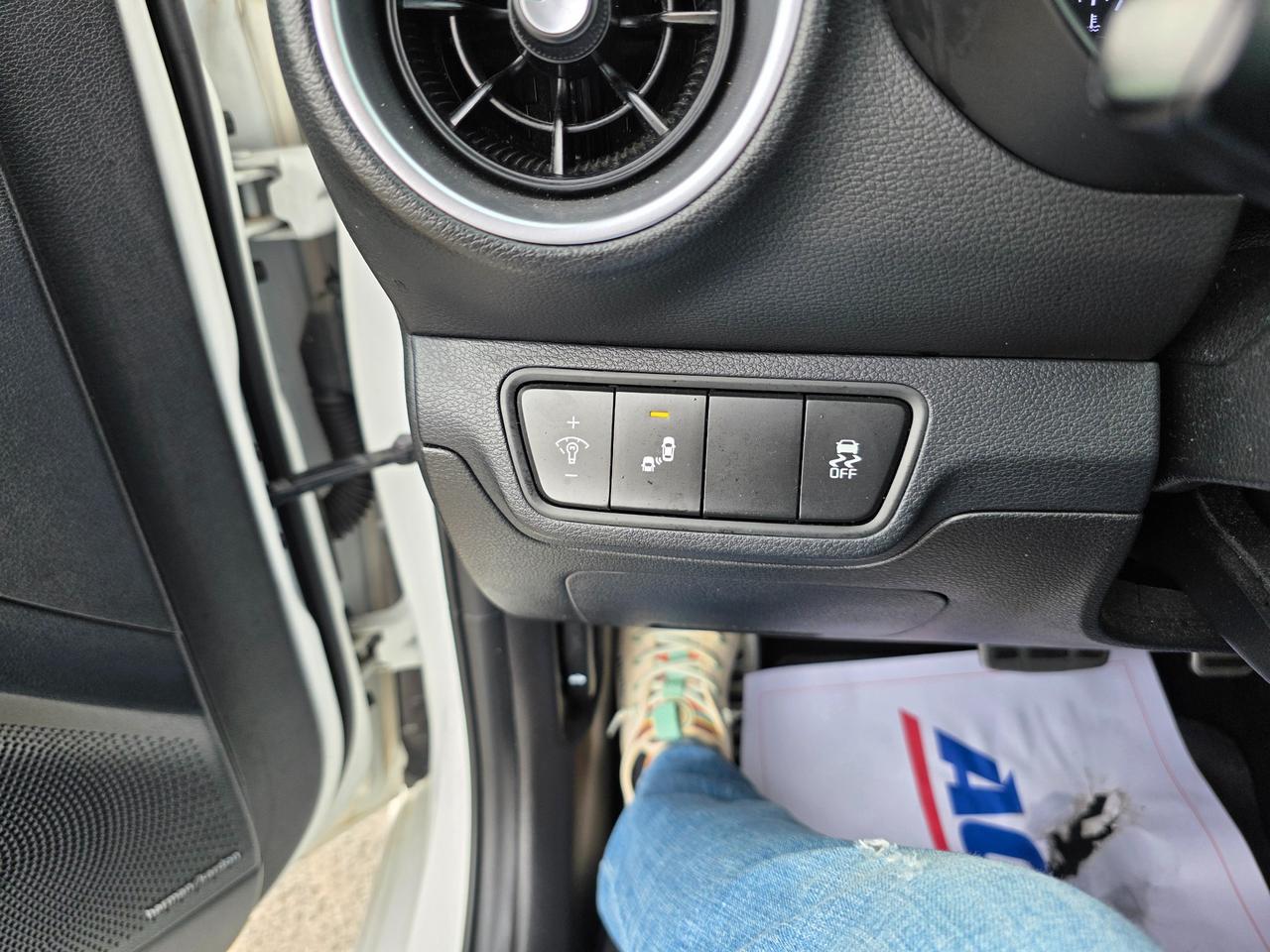 2022 Kia Forte GT Limited 4dr Sedan Photo