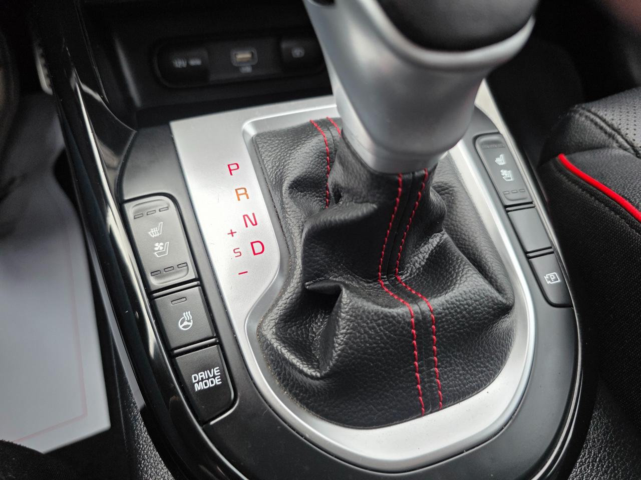 2022 Kia Forte GT Limited 4dr Sedan Photo