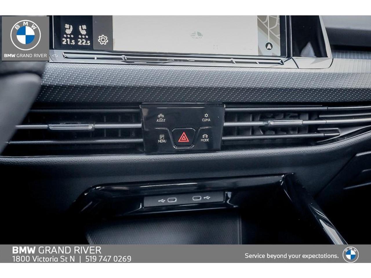 2024 Volkswagen Golf R Base (DSG) 4dr All-Wheel Drive 4MOTION Hatchback Photo