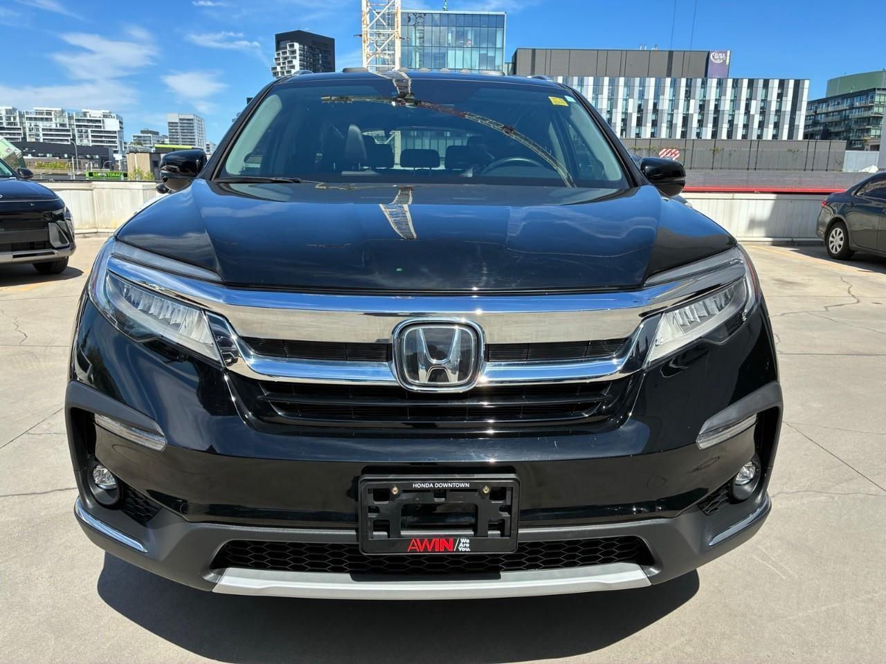 2022 Honda Pilot Touring 8P 4dr All-Wheel Drive Photo
