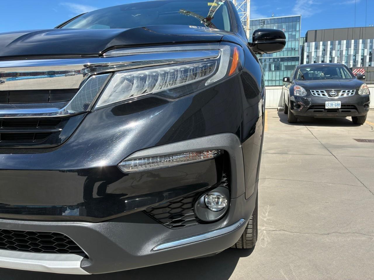 2022 Honda Pilot Touring 8P 4dr All-Wheel Drive Photo