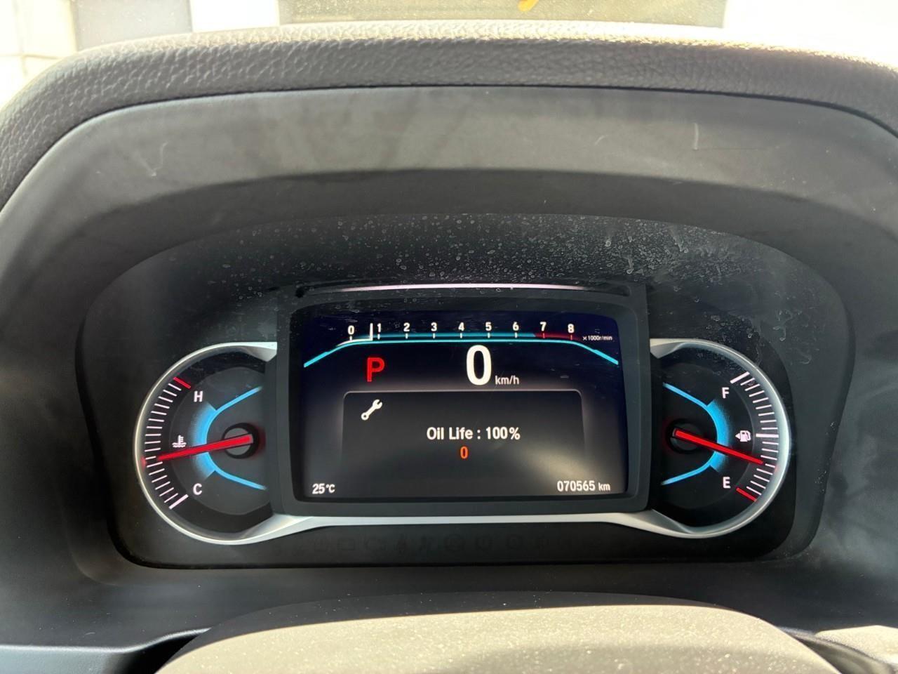 2022 Honda Pilot Touring 8P 4dr All-Wheel Drive Photo