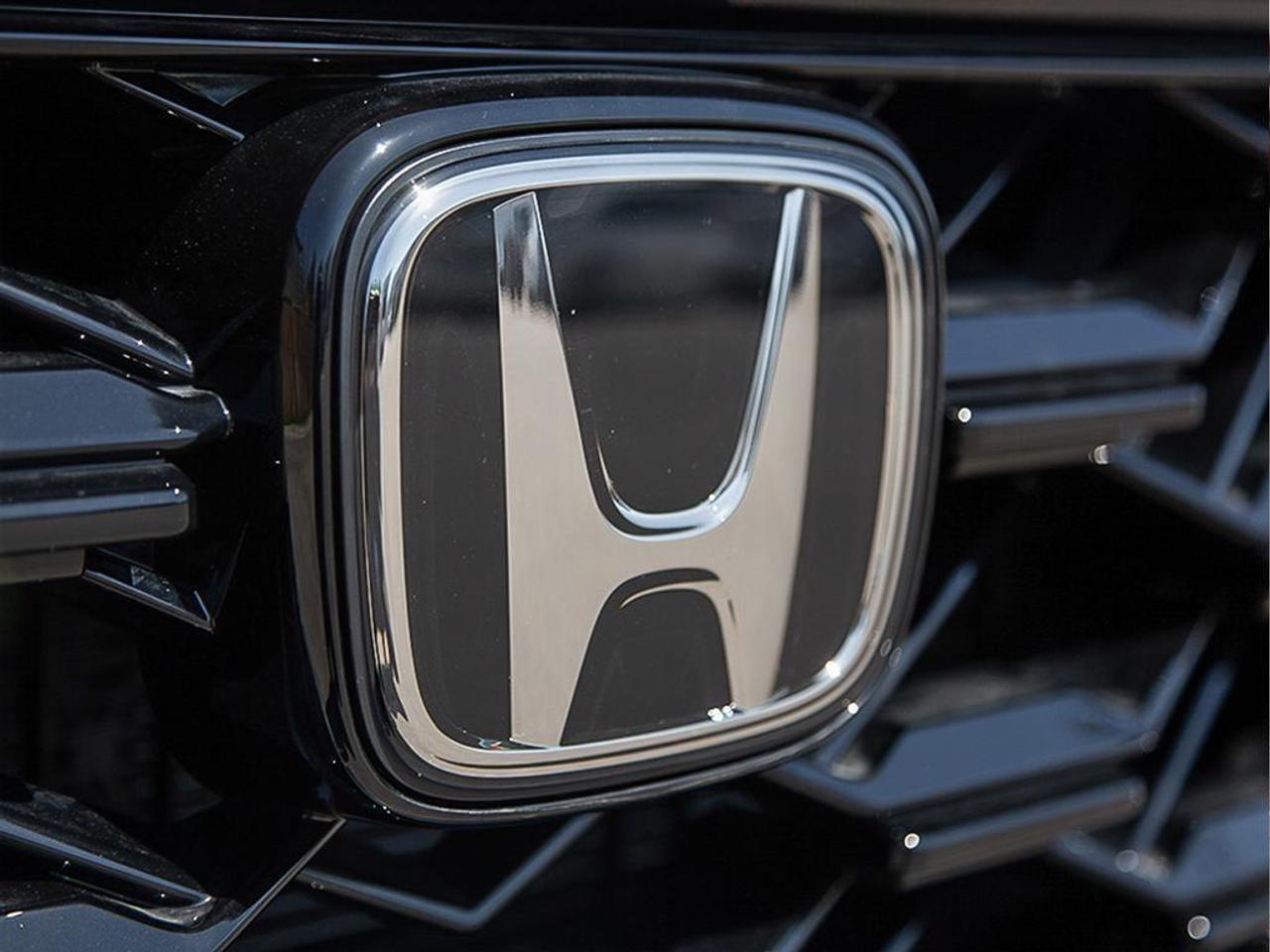 2026 Honda CR-V Hybrid Touring 4dr All-Wheel Drive Photo