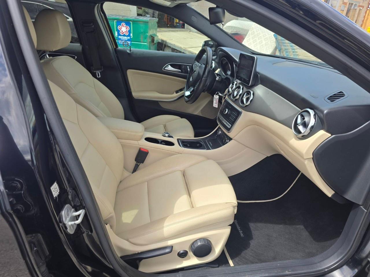 2018 Mercedes-Benz GLA GLA 250 4MATIC SUV Photo