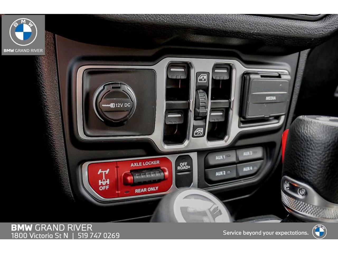 2025 Jeep Wrangler Sport 4dr 4x4 Photo