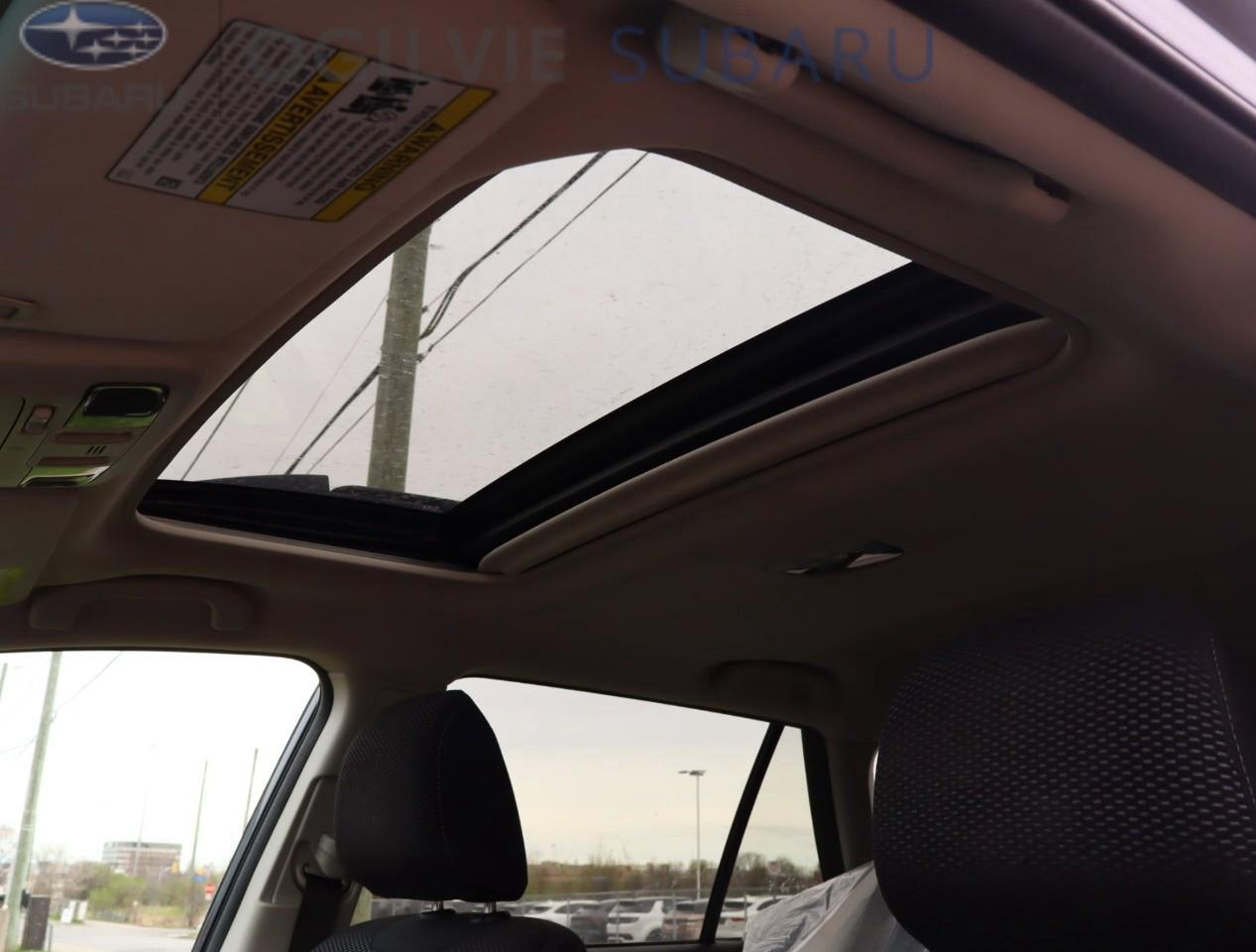 2015 Subaru Outback  Photo