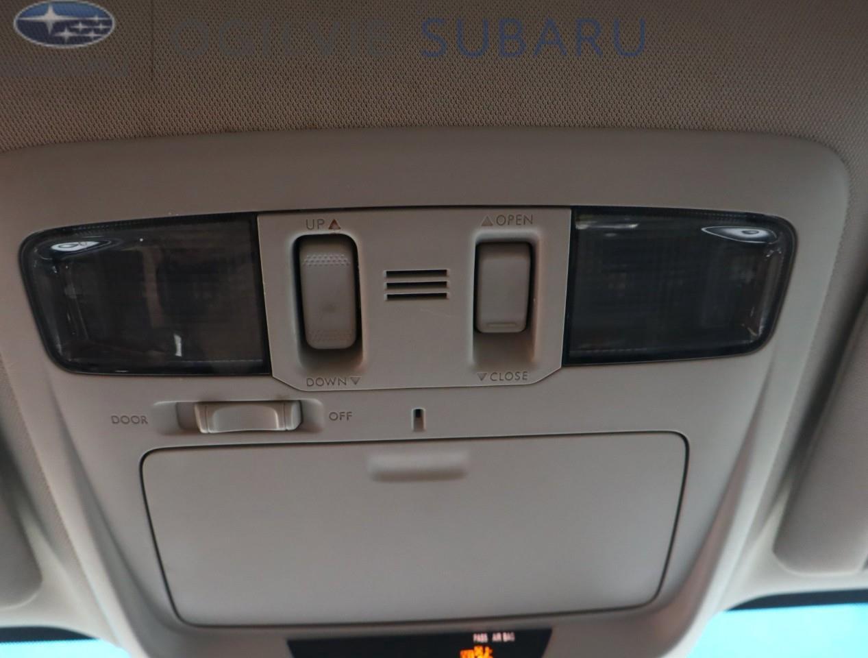 2015 Subaru Outback  Photo
