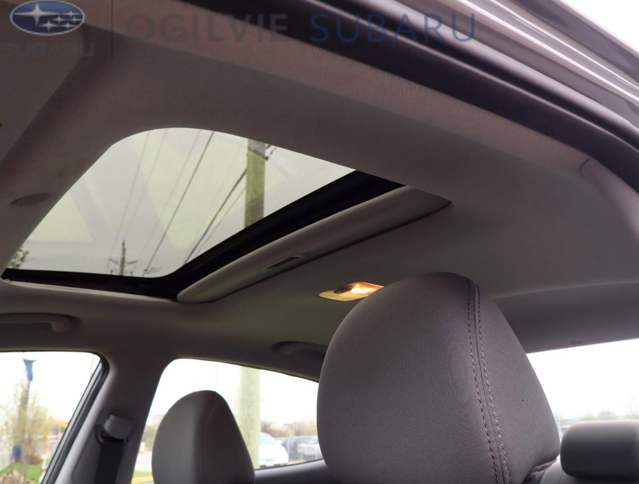 2013 Hyundai Elantra GLS (A6) 4dr Sedan Photo3