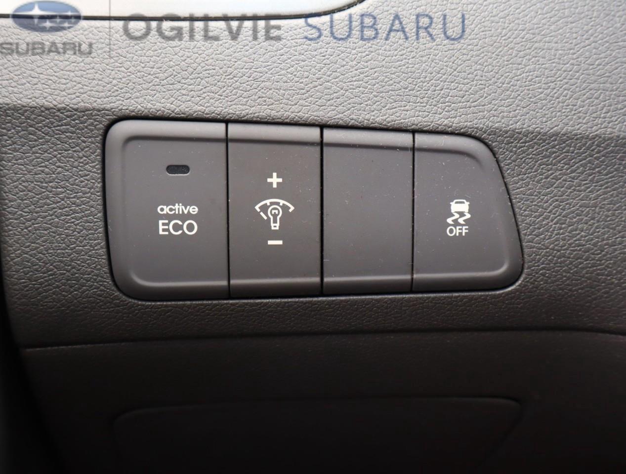 2013 Hyundai Elantra GLS (A6) 4dr Sedan Photo