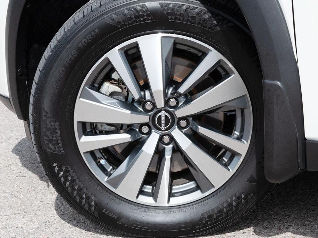 2024 Nissan Pathfinder SL 4dr 4x4 Photo