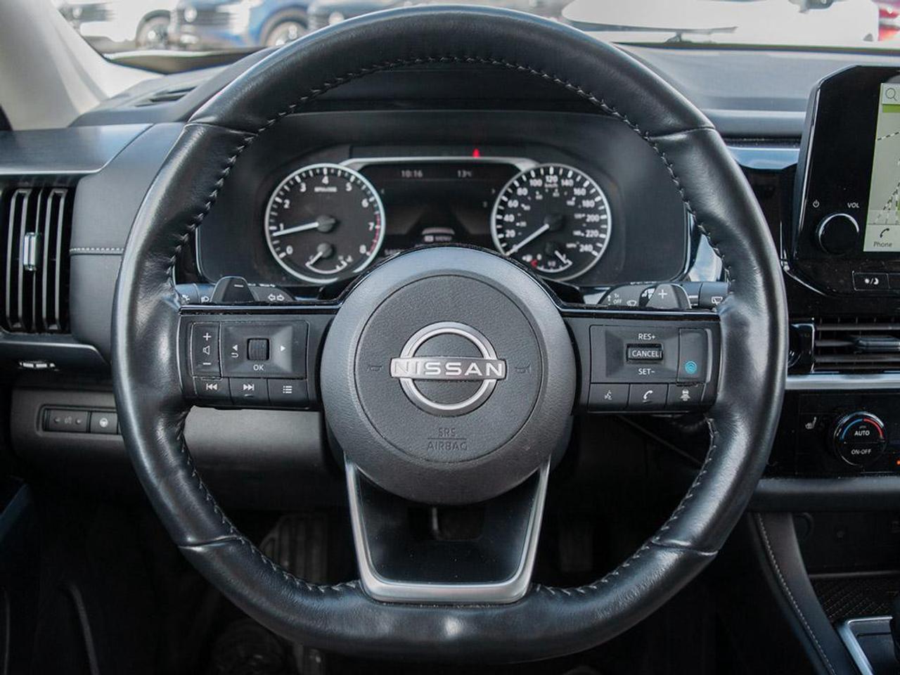 2024 Nissan Pathfinder SL 4dr 4x4 Photo