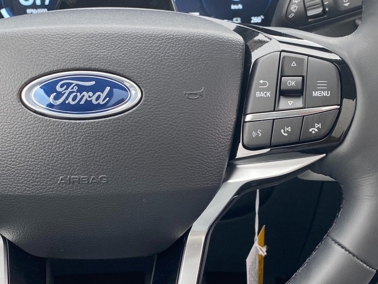 2026 Ford Explorer Platinum 4dr 4x4 Photo
